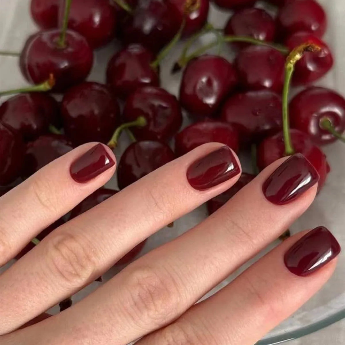 24 Pcs/set Artificial Acrylic Full Coverage Press on Nails Art Short French Fake Nails Red Glossy Removable False Nail Supplies