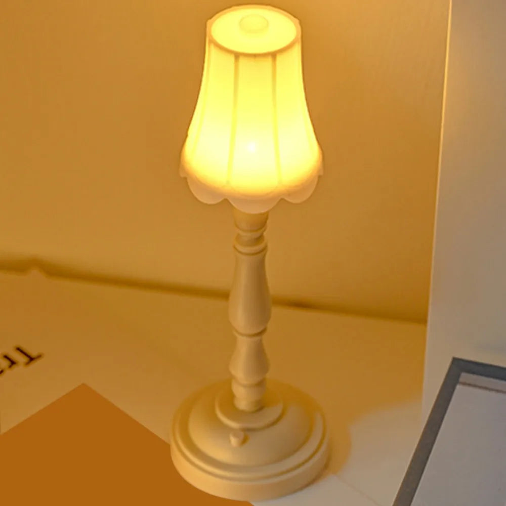 Vintage LED Night Light - European Style Table Lamp for Dorm Bedroom Bedside Creative Ambient Decorative Figurine Gift