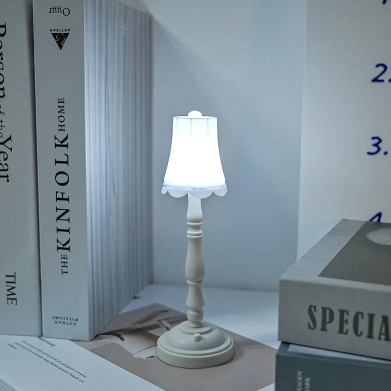 Vintage LED Night Light - European Style Table Lamp for Dorm Bedroom Bedside Creative Ambient Decorative Figurine Gift