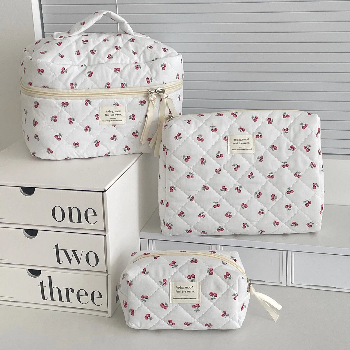 Casual Women's Cosmetic Bags Travel Portable Ladies Toiletry Storage Bag Large Capacity Sweet Female Pencil Case Clutch Handbags